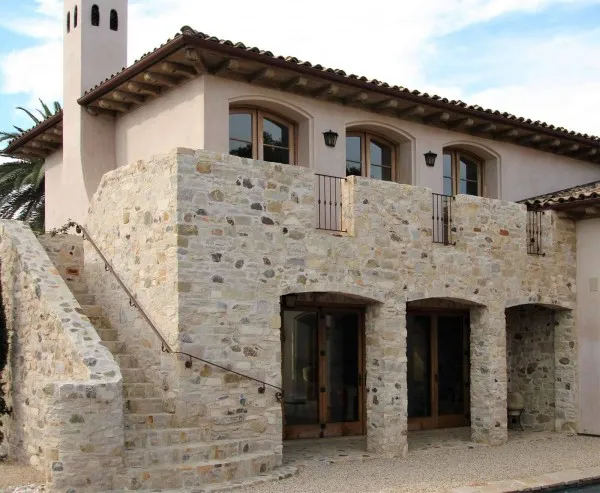 Thin Stone Veneer Lompoc Mountain Ledge Cream Thin Veneer